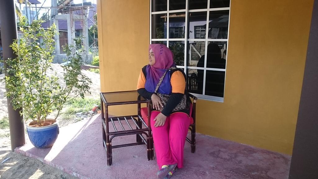 Arina'S Homestay Kampung Kuala Besut Extérieur photo